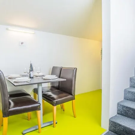 A Restaurace 14 Hostinne (Hradec Kralove)