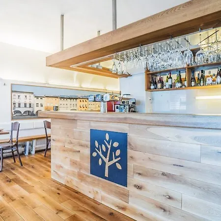 A Restaurace 14 Πανσιόν Hostinné