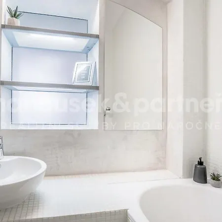 A Restaurace 14 Guest house Hostinne (Hradec Kralove)